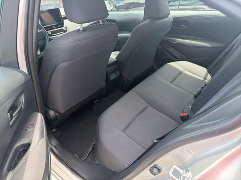Used 2025 Toyota Corolla LE FWD image 9