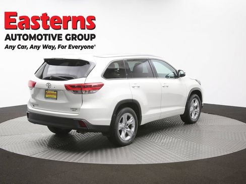 Used 2017 Toyota Highlander Limited Platinum AWD/4WD image 46