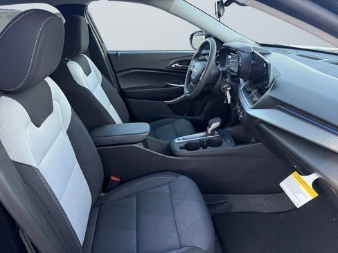 New 2026 Chevrolet Trax LS w/ LS Convenience Package FWD image 15