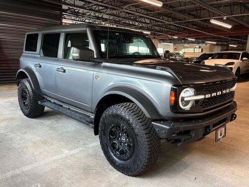 Used 2023 Ford Bronco Wildtrak AWD/4WD image 12