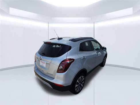 Used 2021 Buick Encore Preferred FWD image 23