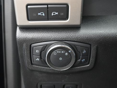 Used 2020 Ford F250 Lariat AWD/4WD image 12