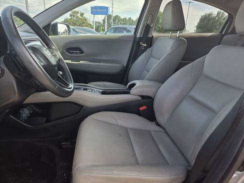 Used 2017 Honda HR-V EX-L image 14