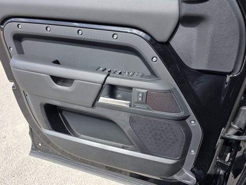 New 2026 Land Rover Defender 110 S image 18