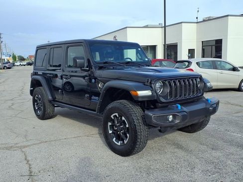 Used 2024 Jeep Wrangler Unlimited Rubicon 4xe AWD/4WD image 26