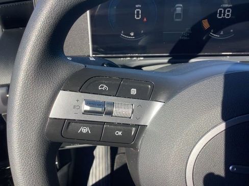 Certified 2025 Hyundai Santa Cruz SE image 30