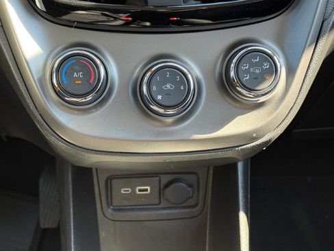 Used 2022 Chevrolet Spark LS image 13