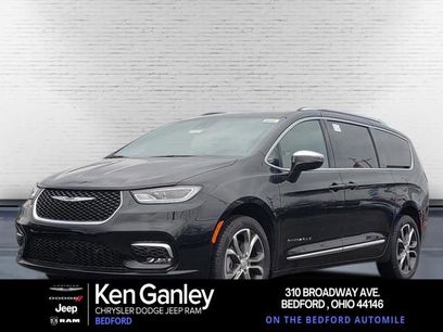 New 2026 Chrysler Pacifica Pinnacle