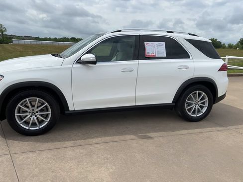 Used 2025 Mercedes-Benz GLE 350 4MATIC image 4