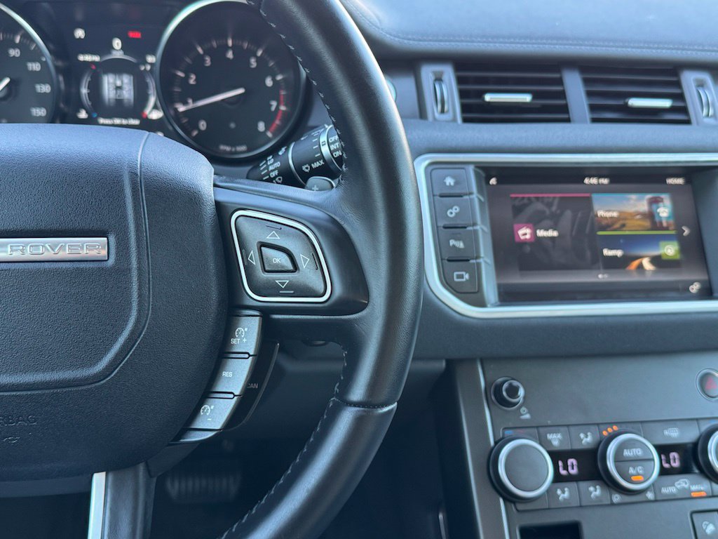 Used 2018 Land Rover Range Rover Evoque SE AWD/4WD image 9