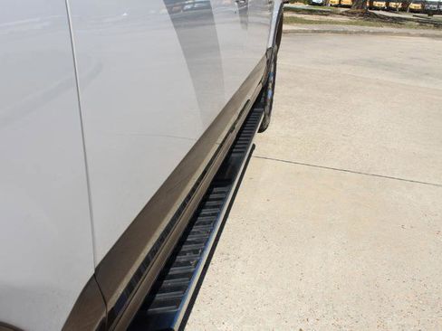 Used 2015 Ford F150 Lariat image 23