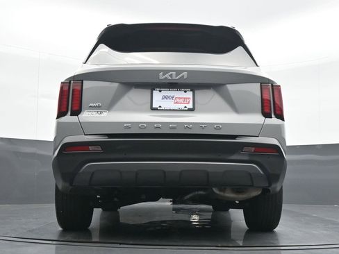 Used 2022 Kia Sorento S image 20
