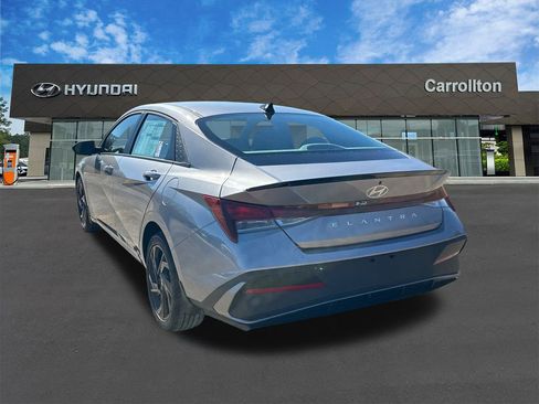 New 2026 Hyundai Elantra Sport image 7