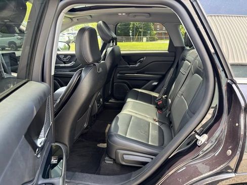Used 2022 Lincoln Corsair AWD w/ Premium Package image 16