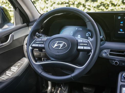 Used 2024 Hyundai Palisade SEL FWD image 13