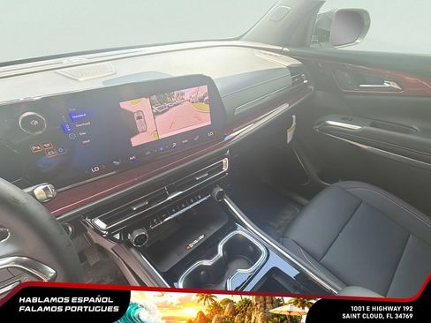 New 2026 Chevrolet Traverse Z71 w/ Enhanced Driving Package AWD/4WD image 22