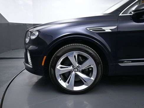New 2025 Bentley Bentayga image 12