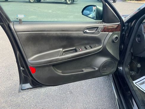 Used 2012 Chevrolet Impala LTZ image 12