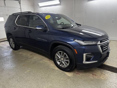 Used 2023 Chevrolet Traverse LT AWD/4WD image 1