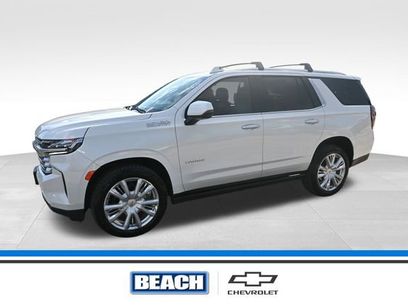 Used 2023 Chevrolet Tahoe High Country w/ Premium Package 2