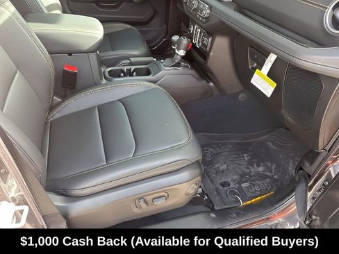 New 2026 Jeep Wrangler Sahara AWD/4WD image 19