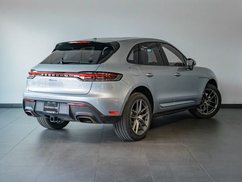 Certified 2026 Porsche Macan AWD/4WD image 7