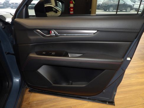 Certified 2022 MAZDA CX-5 Carbon Edition image 12