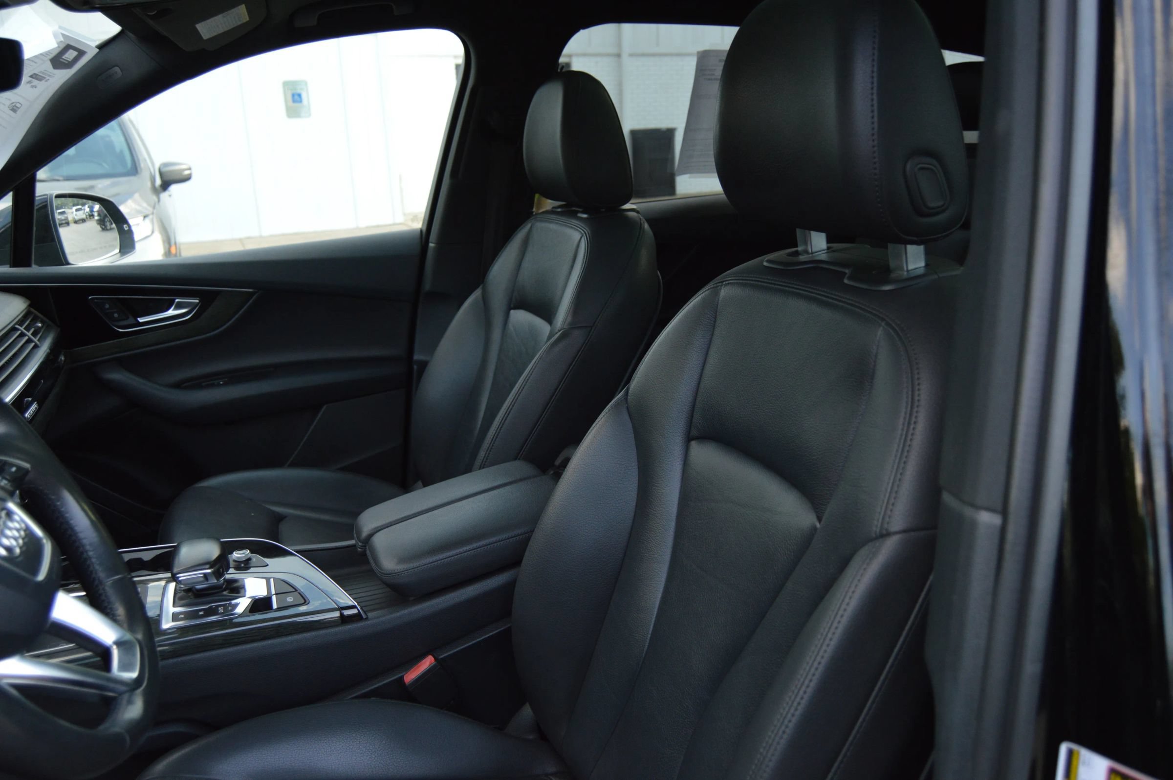 Used 2018 Audi Q7 3.0T Premium AWD/4WD image 9