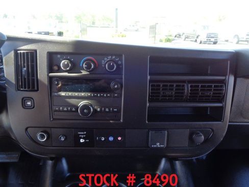 Used 2024 GMC Savana 2500 w/ Driver Convenience Package image 18