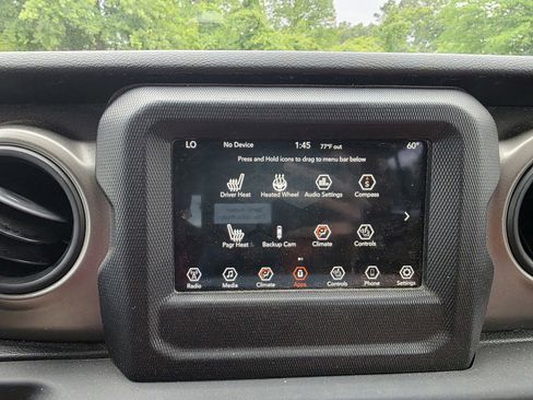Used 2018 Jeep Wrangler Unlimited Sport S AWD/4WD image 3