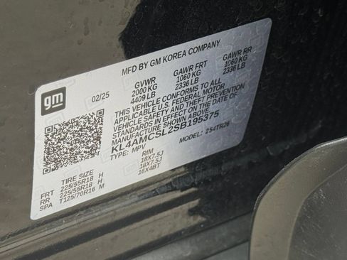 Used 2025 Buick Encore GX Preferred AWD/4WD image 28