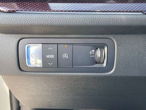 New 2026 Chevrolet Traverse RS image 32