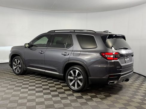 Used 2023 Honda Pilot Elite image 8