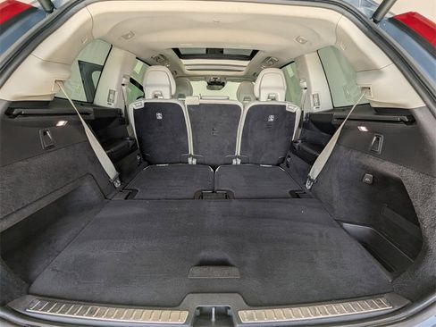 Used 2020 Volvo XC90 T5 Momentum w/ Protection Package Premier image 25