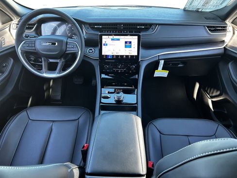 New 2025 Jeep Grand Cherokee Limited w/ Trailer Tow Package image 12