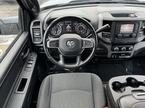 Used 2024 RAM 3500 Tradesman w/ Chrome Appearance Group image 5