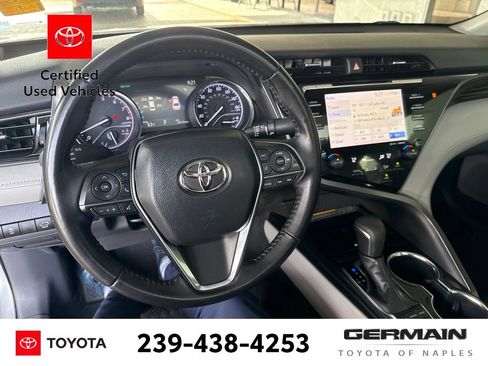 Used 2019 Toyota Camry XLE FWD image 15