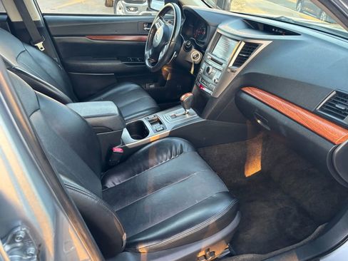 Used 2013 Subaru Outback 2.5i Limited w/ Popular Pkg 3 image 9