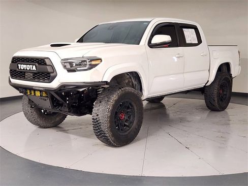 Used 2022 Toyota Tacoma TRD Sport image 1