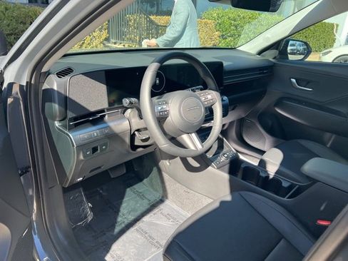 Used 2026 Hyundai Kona Limited image 5