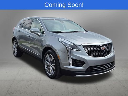 Used 2024 Cadillac XT5 Premium Luxury w/ LPO, Floor Liner Package AWD/4WD image 8