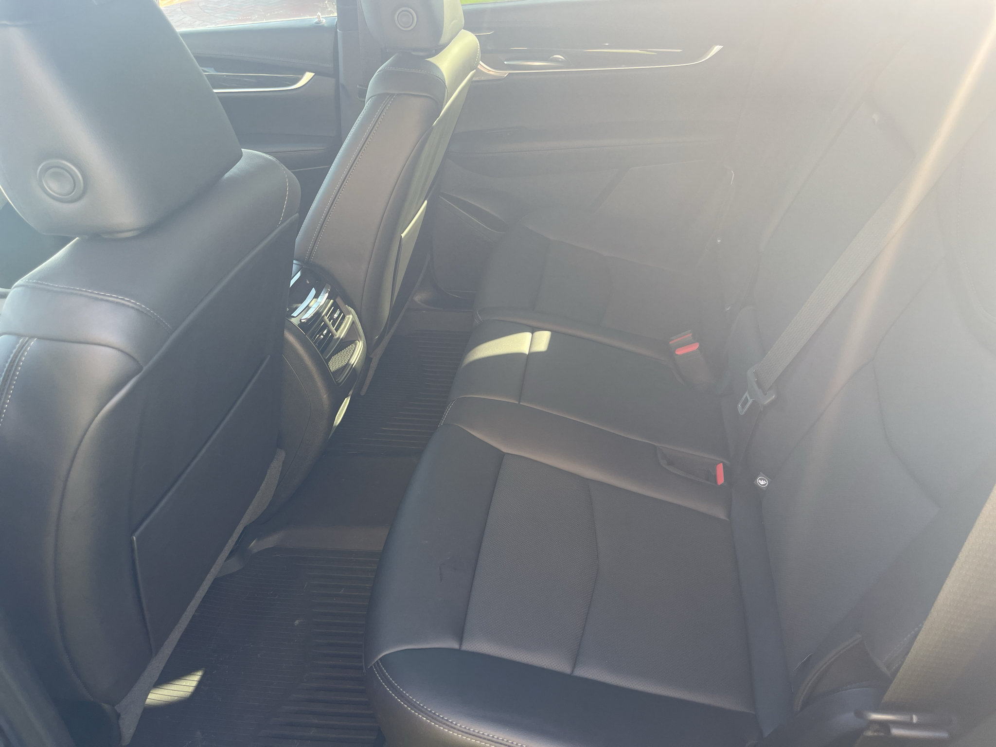 Used 2024 Cadillac XT5 Premium Luxury w/ Technology Package AWD/4WD image 28