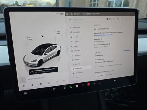 Used 2022 Tesla Model 3 Performance image 23