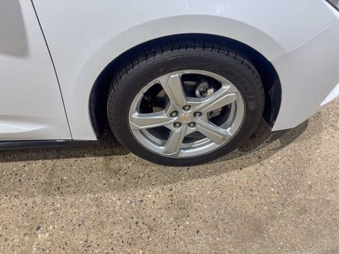 Used 2019 Chevrolet Volt LT w/ Power Convenience Package image 11