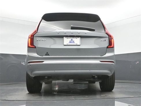 New 2026 Volvo XC90 B6 Plus w/ Protection Package Premier image 45