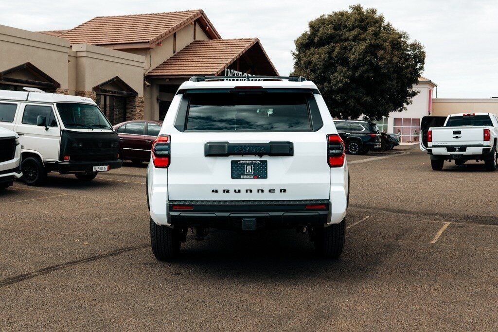 Used 2026 Toyota 4Runner SR5 AWD/4WD image 6