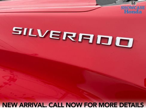Used 2023 Chevrolet Silverado 1500 Custom image 10
