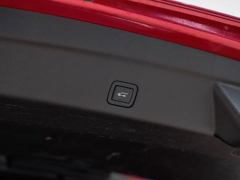 Used 2021 Cadillac Escalade ESV Premium Luxury Platinum image 58