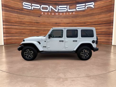 New 2026 Jeep Wrangler Unlimited Sahara AWD/4WD image 2