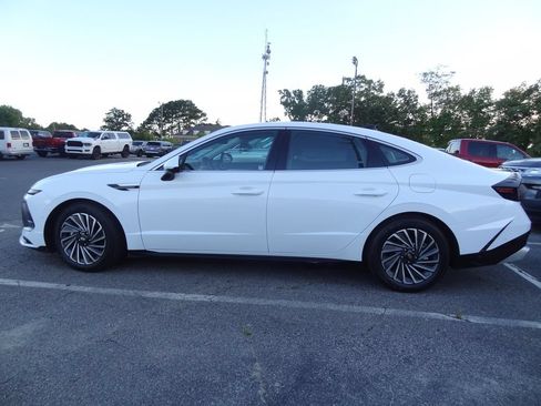 Used 2026 Hyundai Sonata Limited FWD image 5